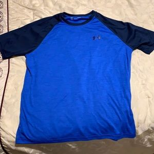 Large Blue under armour heat gear light fit shirt